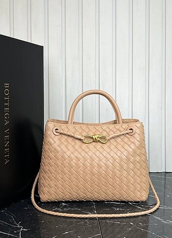  Beden Bottega veneta