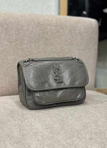 Beden yves Saint laurent