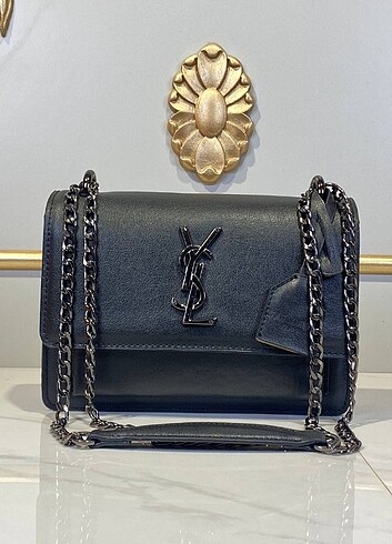 Saint Laurent Saint laurent