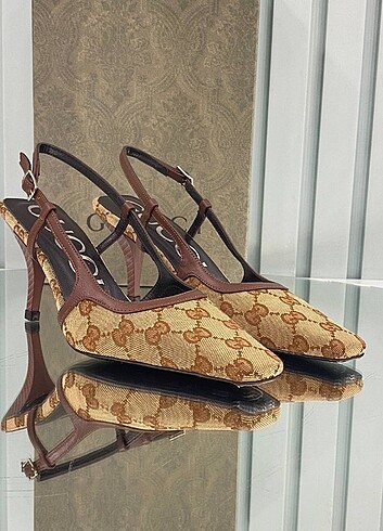 37 Beden kahverengi Renk Gucci