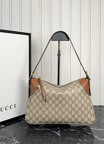 Beden çeşitli Renk Gucci