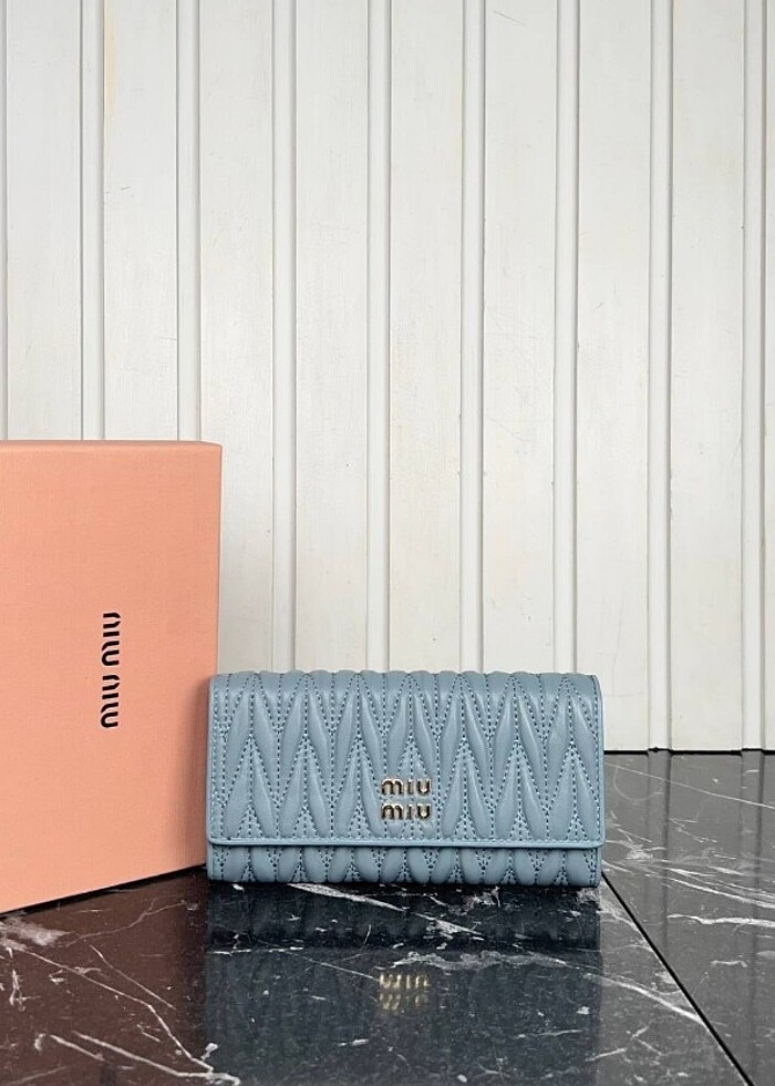 Miu miu - Görsel 2