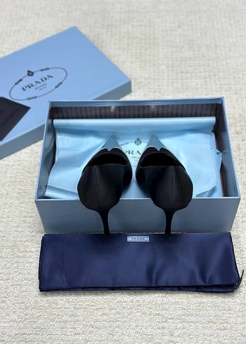 39 Beden siyah Renk Prada Siyah Modern Klasik Stiletto
