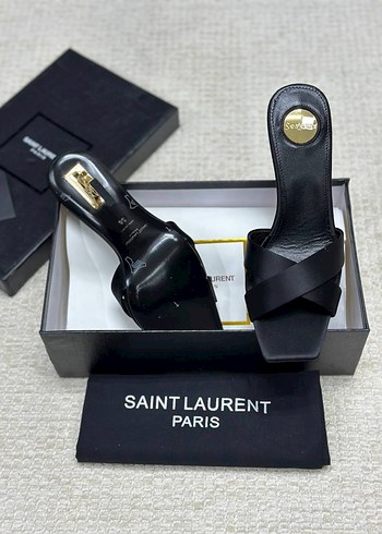 Yves Saint Laurent Yves Saint Laurent Siyah Topuklu Kadın Ayakkabı