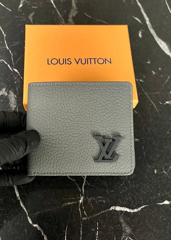 Louis Vuitton Gri Minimalist Erkek Cüzdanı - Görsel 10