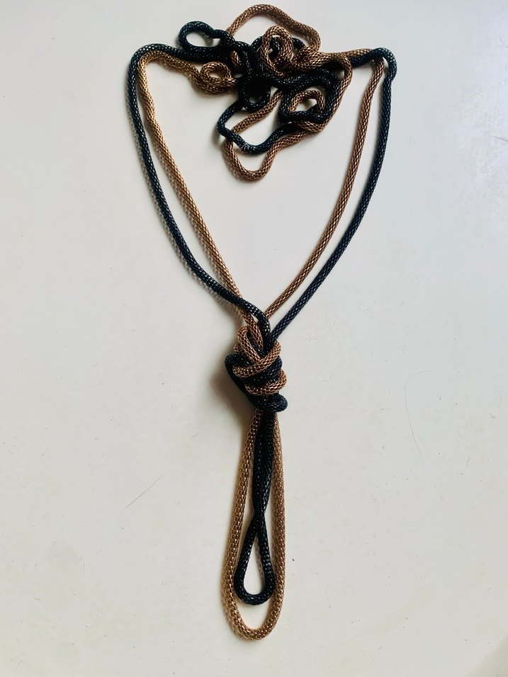 Uzun Desenli 2 adet Zincir Detaylı Kadın Kolye ve Bileklik - Görsel 3