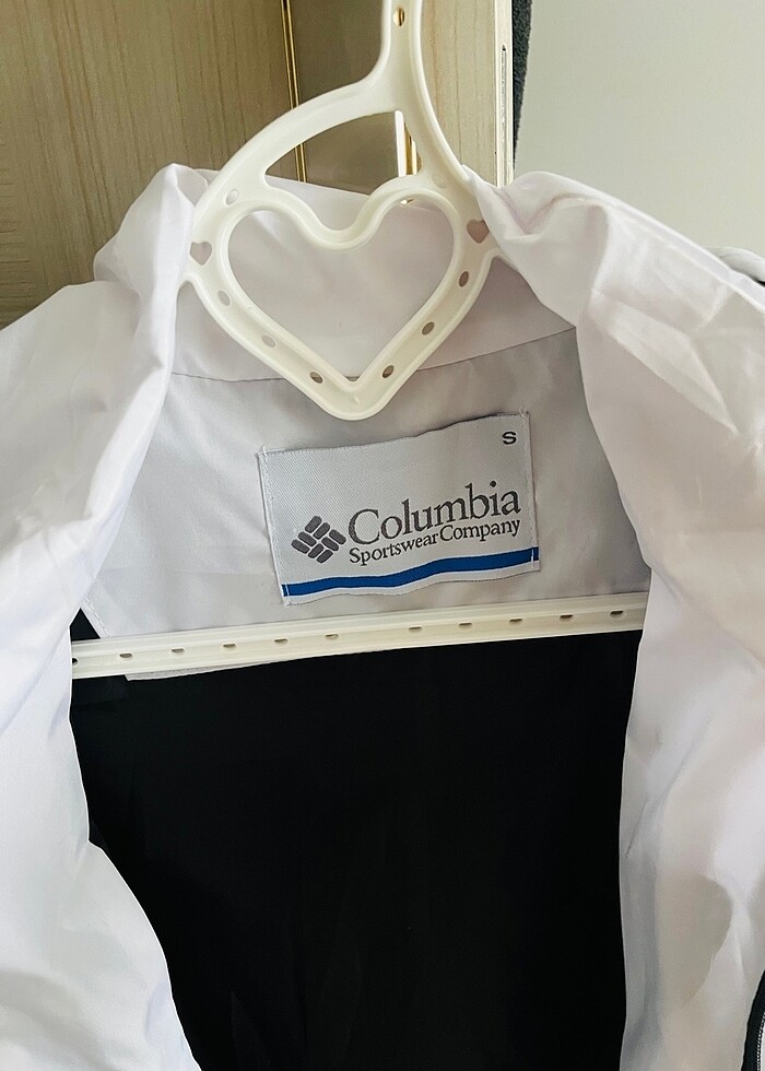 Columbia - Görsel 2