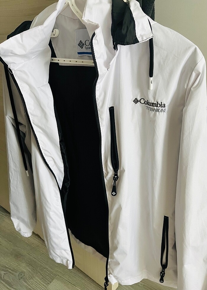 Columbia - Görsel 3