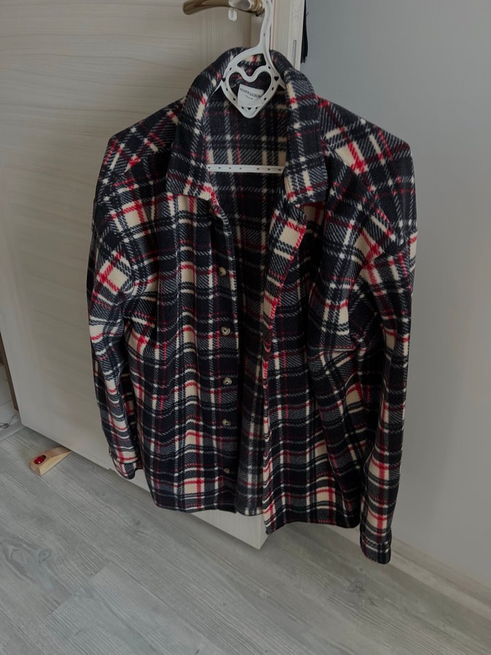 Düğmeli Uzun Kollu Kadın Gömlek - Görsel 2