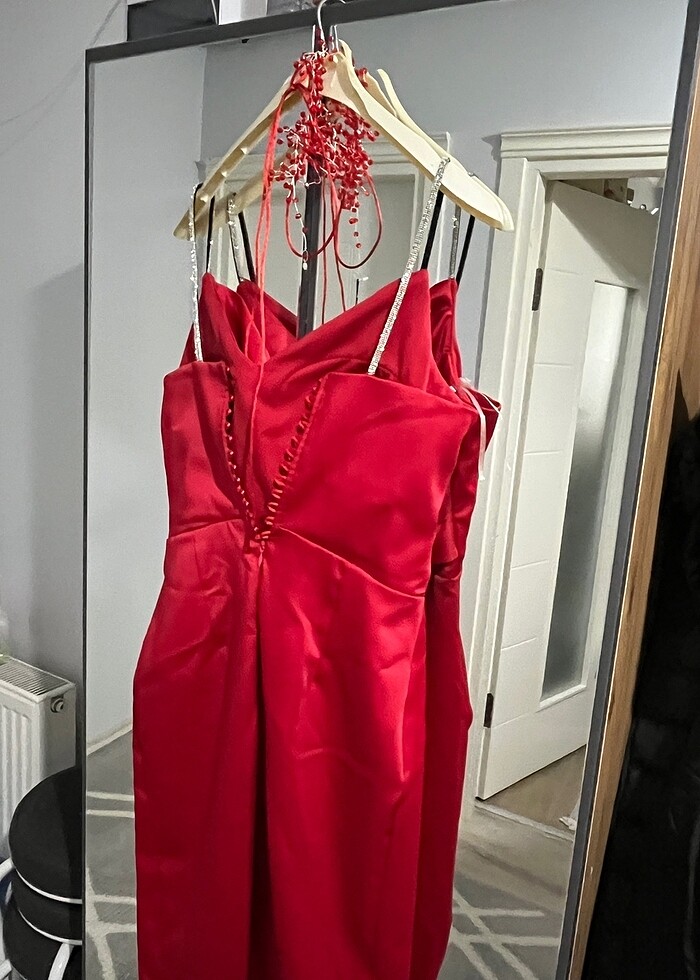 ABİYE KIRMIZI
 SATEN ŞIK - Görsel 4