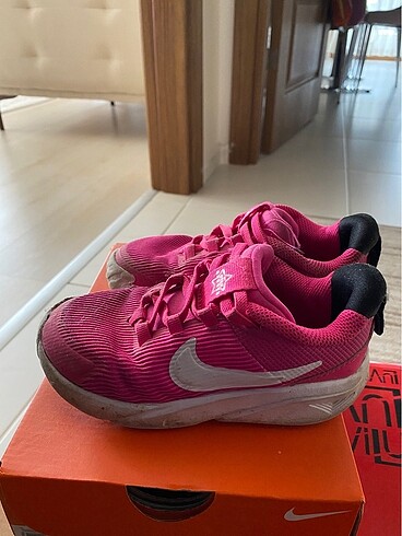 Nike spor ayakkabı