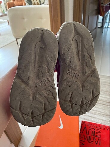27 Beden pembe Renk Nike spor ayakkabı