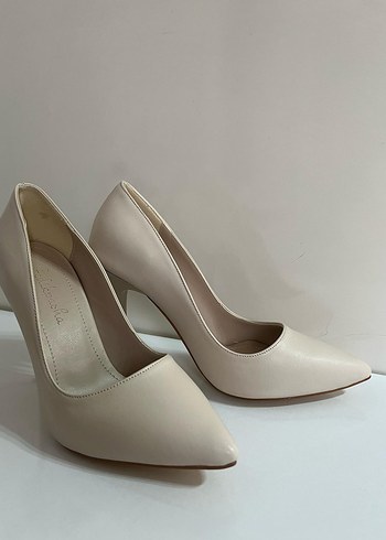 Bej Stiletto Topuklu Kadın Ayakkabı