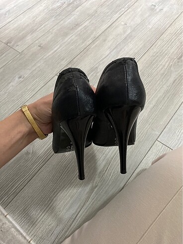 39 Beden Stiletto