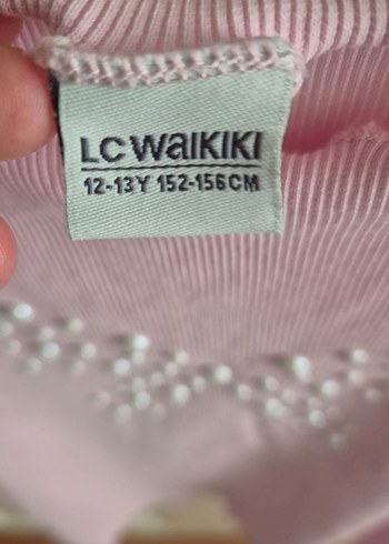 LC Waikiki LC Waikiki Kız Çocuk V Yaka Kısa Kollu Tişört