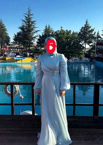 Uzun Su Yeşili Drapeli Tesettür Abiye