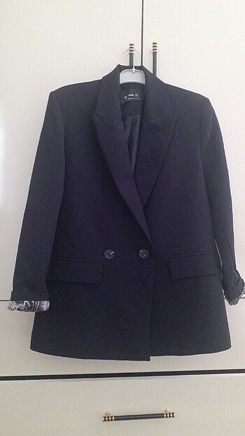 İçi astarlı desenli blazer ceket