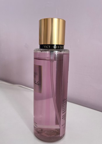 Victoria's Secret Velvet Petals Kadın Parfümü 250ml - Görsel 2
