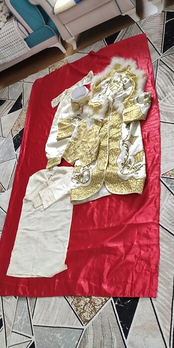 Diğer Sünnet kıyafeti bir kere kullanıldı