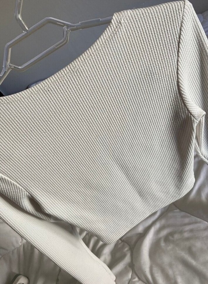 Zara  Uzun Kollu Crop Top - Görsel 3