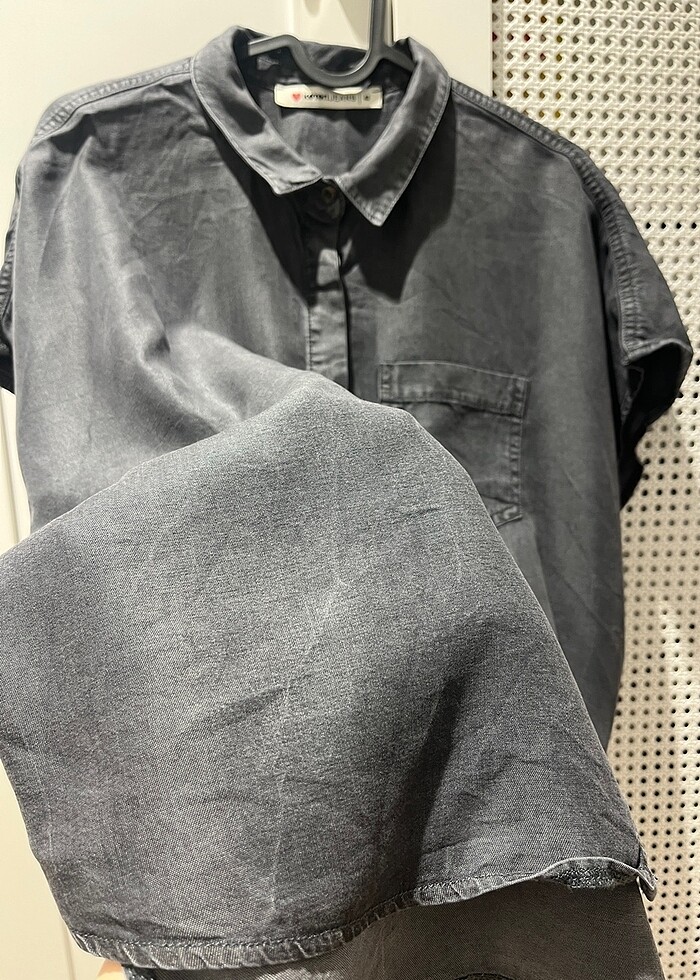 KOTON. 36-42 Beden. GRİ SATEN KOT KARIŞIKI GÖMLEK - Görsel 5