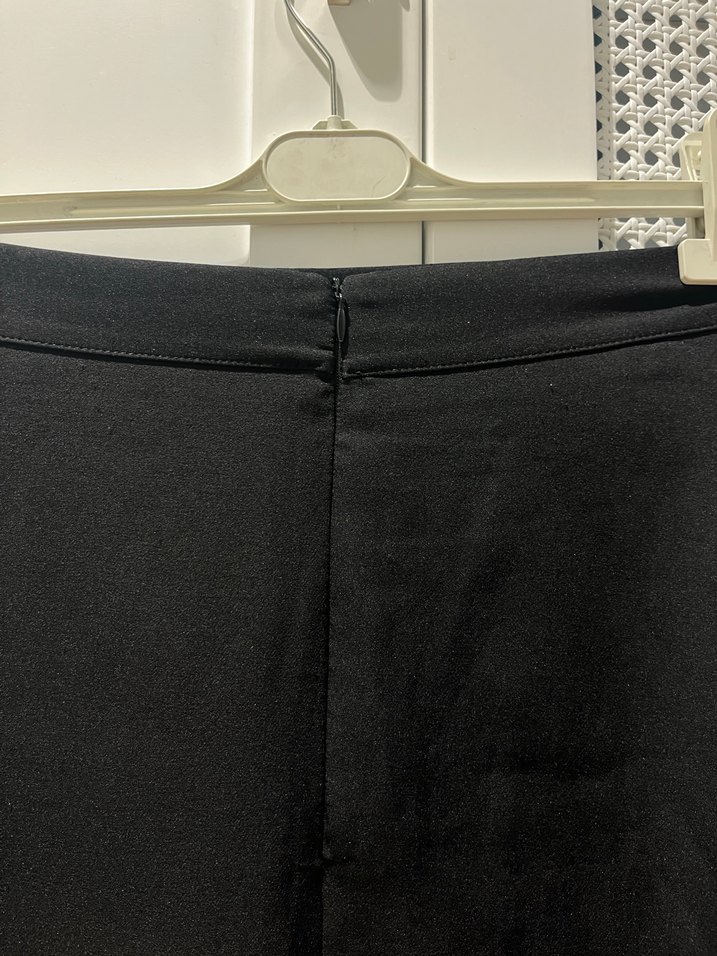 LCW Siyah Uzun Dökümlü Etek - Görsel 4