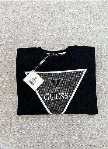 Guess sweatshirt