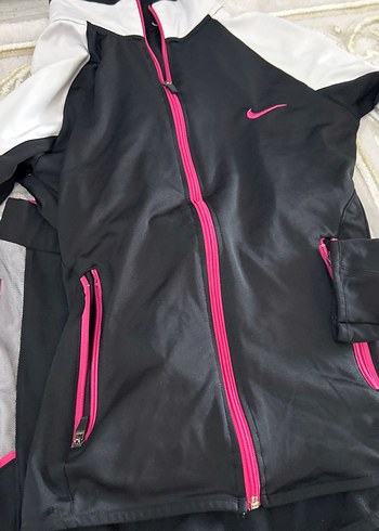 Nike Fermuarlı Yüksek Yakalı Siyah-Pembe Kadın Eşofman