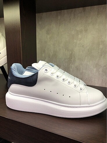 Alexander McQueen alexander mcqueen