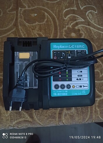 Diğer Makita 18V Li-lon Şarj Cihazı Akü (DC18RF -... Tam eşleşmeleri 