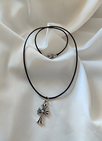 Tasarımcı Haç Grunge Choker Kolye