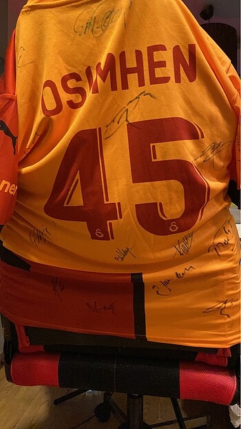 xxl Beden sarı Renk Galatasaray imzalı forma Osimhen
