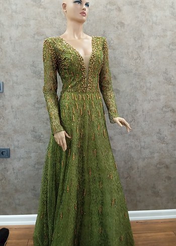 Boncuk İşlemeli V Yakalı Uzun Kadın Abiye - Görsel 6