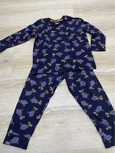 Erkek çocuk pijama takımı