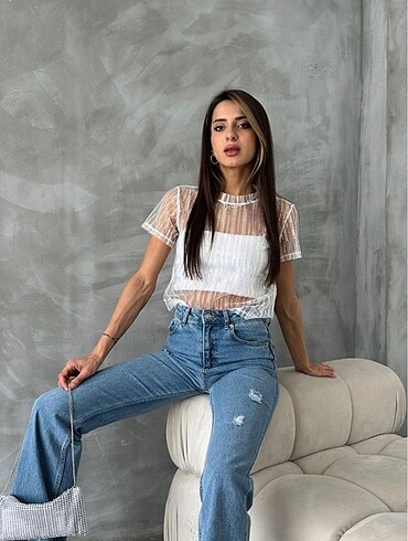 Beyaz taşlı üst