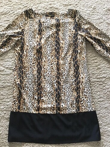 Gusto Leopar desenli, Gusto elbise
