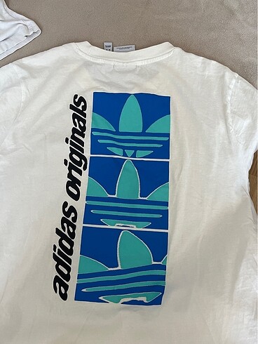 m Beden beyaz Renk Adidas ince tişört