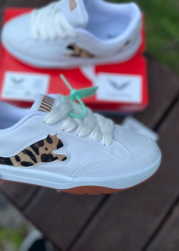 Leopar Desenli Beyaz Platform Spor Ayakkabı - Görsel 3