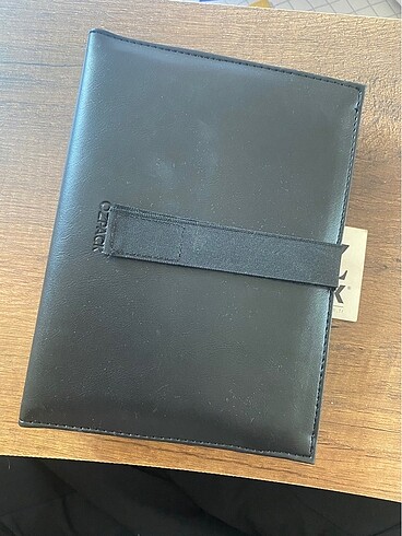 Oysho Ozpack tablet çantası