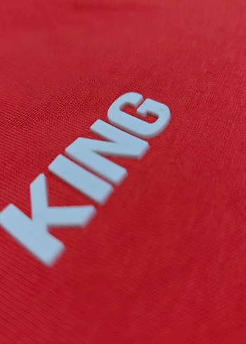 Kral Baskılı Kırmızı Erkek Tişört - Görsel 3