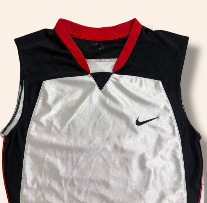 Nike Beyaz Kolsuz V Yaka Erkek Forma 62x45 - Görsel 2