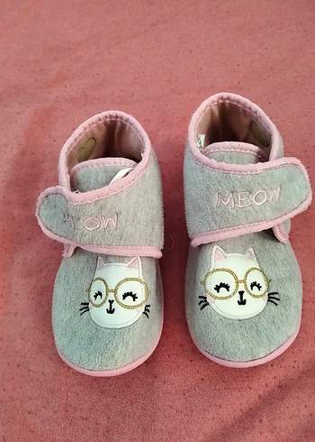 Kız Çocuk Gri Nakışlı Sıcak Ev Terliği - Görsel 2