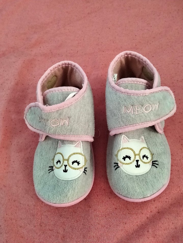 Kız Çocuk Gri Nakışlı Sıcak Ev Terliği - Görsel 2