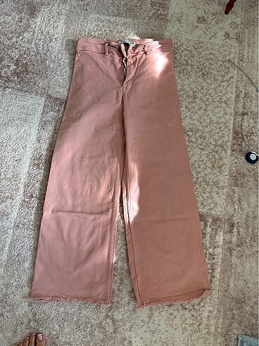 Kanvas pembe pantolon