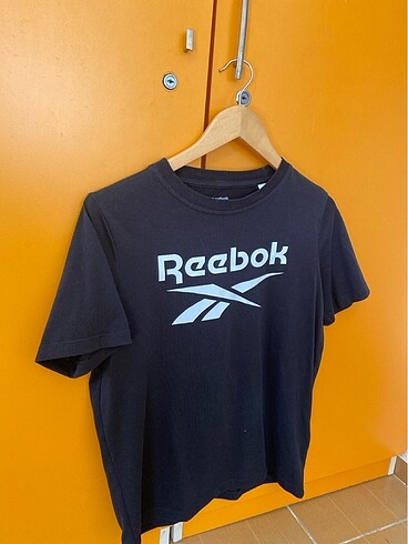 Orijinal reebok tişört