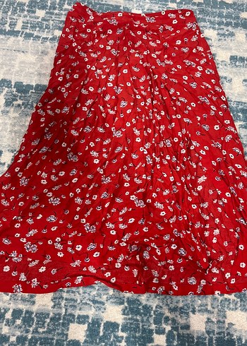 Kırmızı Çiçekli Bohem Midi Etek - Görsel 2