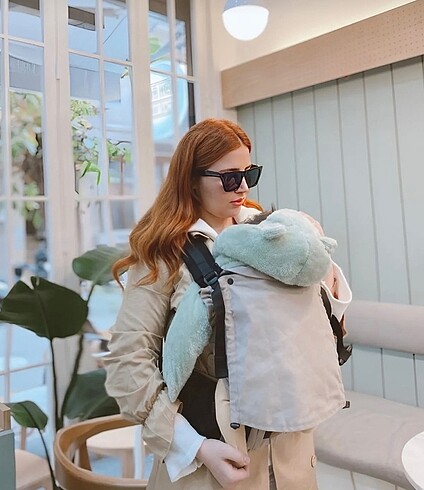 boroosh baby bebekle büyüyen kanguru