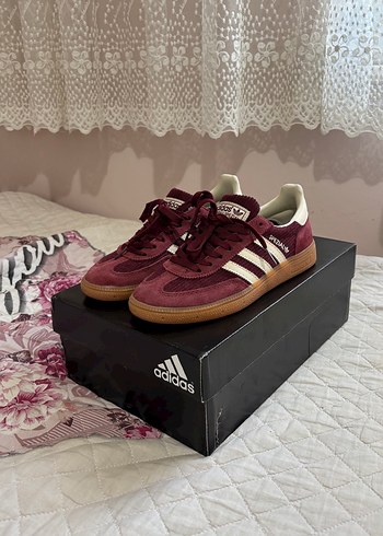 Adidas Bordo spezial