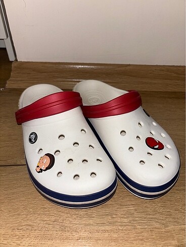 CROCS