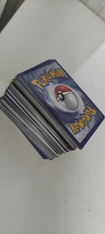 151 adet Pokemon kartı